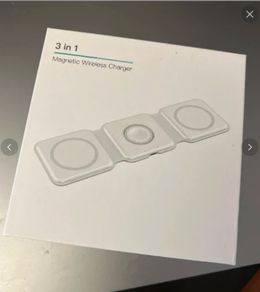 3-in-1 Foldable Magnetic Wireless Charger