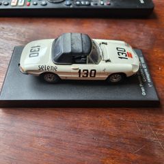 Toy car
