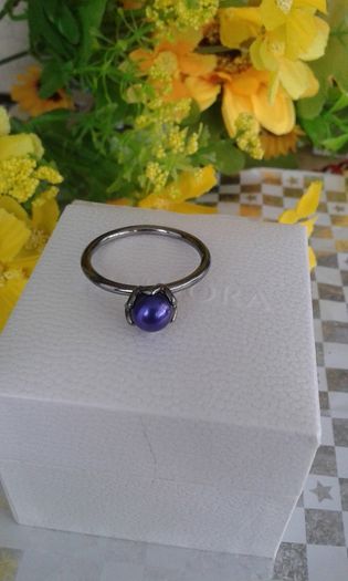 Brand new genuine Pandora freshwater pearl ring