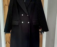 Beautiful women's black 2XL coat - never worn