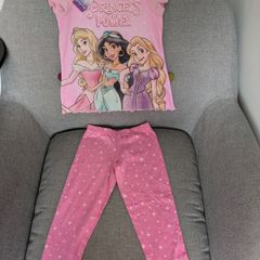Disney princess girls pyjamas Age 3-4