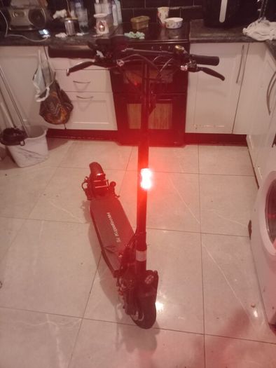 electric scooter