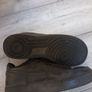 Sneakers Image 3
