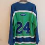 steam whistle hockey jersey Image 4