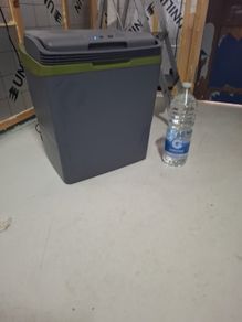 Electric cooler box