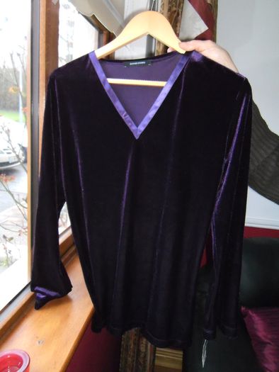 Purple velvet blouse BNWT size 12