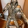 elvis statue Image 4