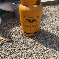 2x calor gas bottle , 1 full , 1 1/3 full