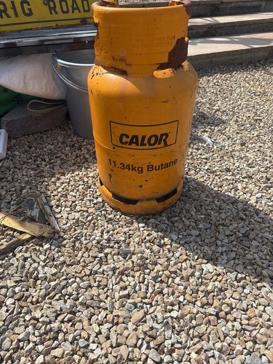 calor gas bottle (full)