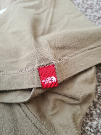 Mens The North Face crew neck t shirt Size Large green khaki