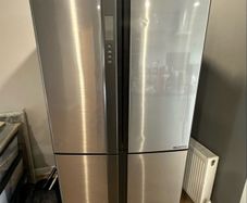 American Style Fridge (Sharp)