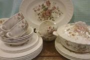Dinner Service Vintage Clarice Cliff
