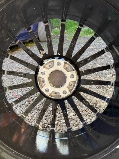 19" Mercedes Twisted Turbine alloy