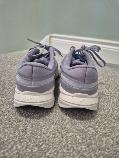 Brand New Nike Star Runner 5YTH size uk4