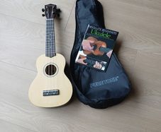 Brand new beginner ukelele