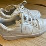 Girls white genuine Nike TRAINERS sneakers runners UK 3 35 Image 3