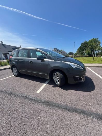 2015 Peugeot 5008