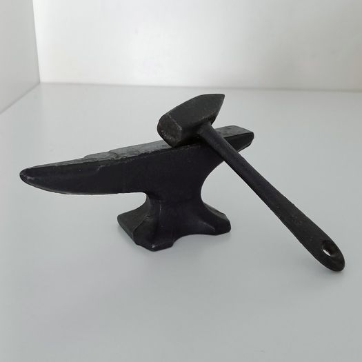 Vintage Miniature Blacksmiths Anvil and Hammer - Cast Iron