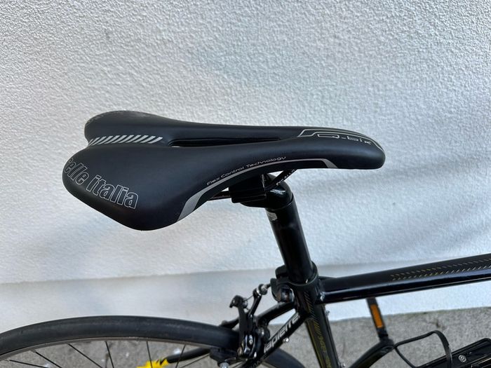 Lapierre Shaper 300 road bike
