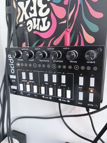 Twisted Electrons Acid8 MKIII