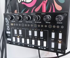 Twisted Electrons Acid8 MKIII