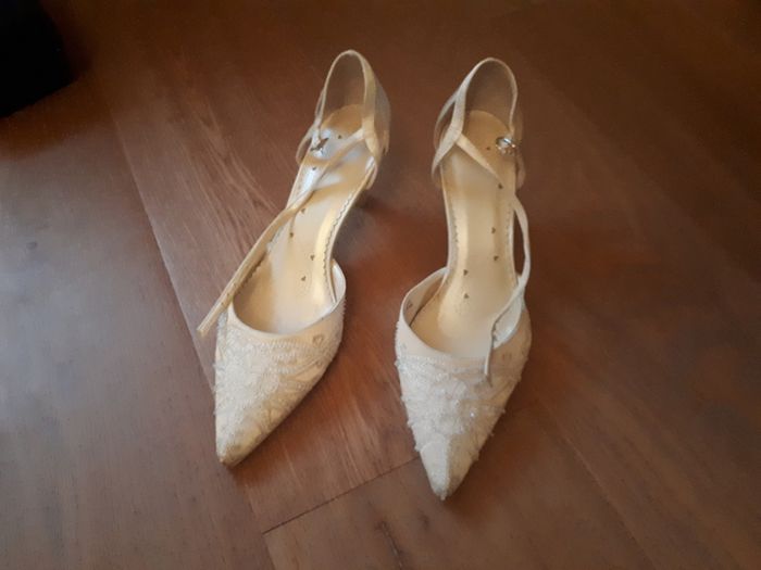 Beautiful Wedding Shoes Size 5