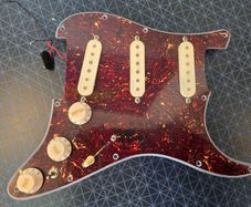 Fishman Fluence single coil loaded pickguard