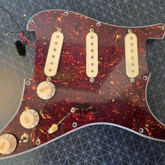 Fishman Fluence single coil loaded pickguard