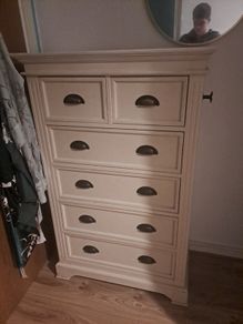 Large wooden Chest of Drawers