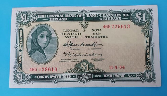 Irish 1964 Lady Lavery One pound banknote in uncirculated condition
