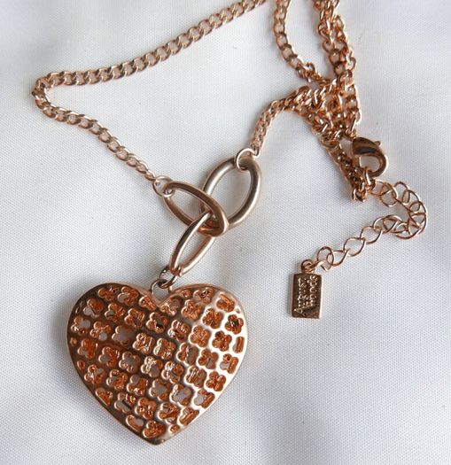 August Woods Jewellery Gold Plated Unique Pendant and Chain