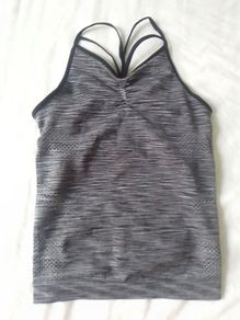 sportswear top