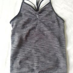 sportswear top