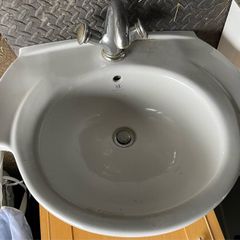 Luxury Sink, taps and toilet