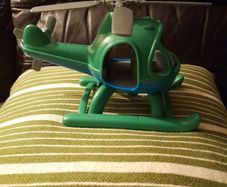 Green toy, Helicopter