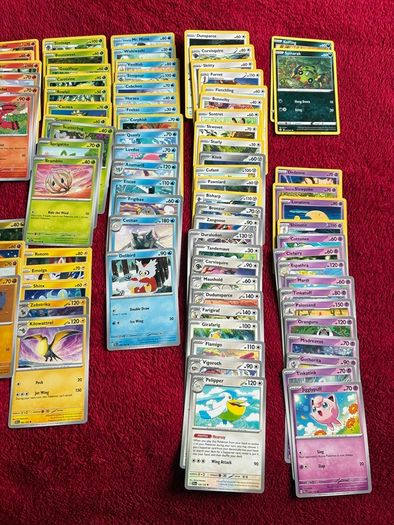 Pokemon Pokeball Storage tin, 100 cards and V/Ex cards