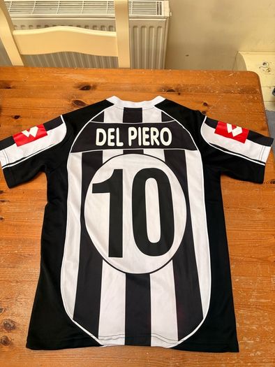 Lotto Juventus 03/04 Home kit