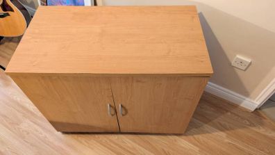 Cabinet press