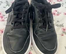 nike runners size 4