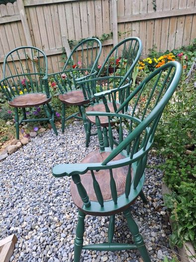 Sack back windsor chairs
