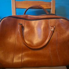 leather travel bag