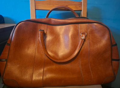 leather travel bag