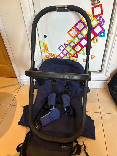 Cybex Priam buggy with 2 in 1 light seat