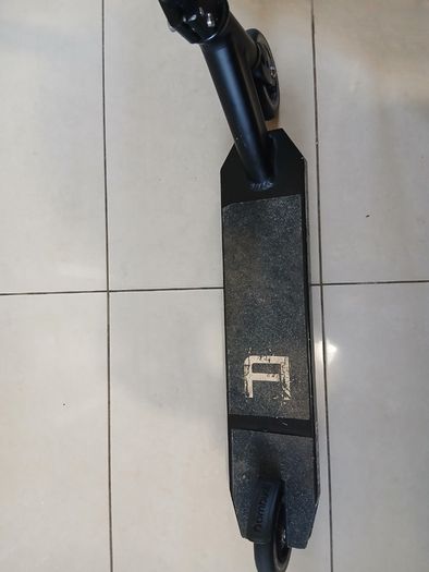Pro Scooter + Full Protective Gear Set - Like New, Barely Used