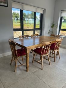 Table and 6 chairs