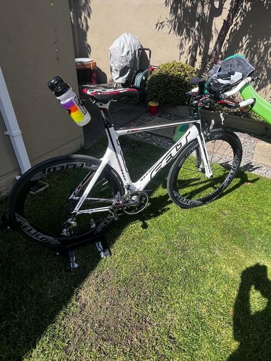 felt B16 TT bike