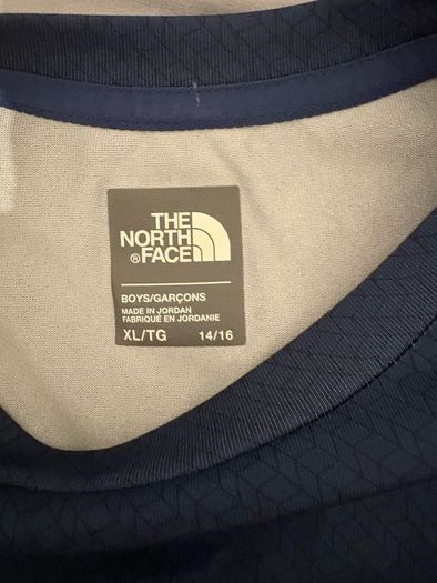Boys the north face t-shirt xl