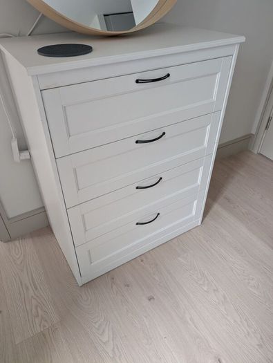 White 4-drawer chest of drawers 103x82x50cm