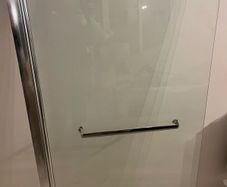 shower/bath screen