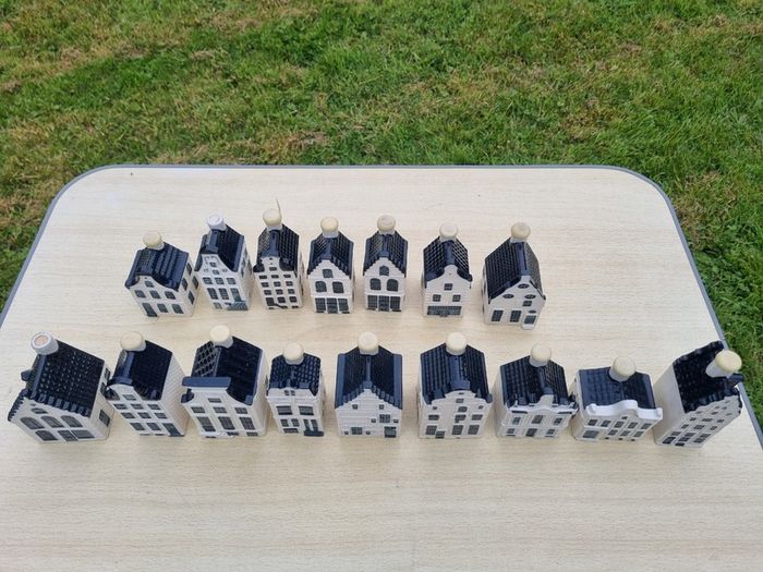 Collection of 16 porcelain miniature houses KLM